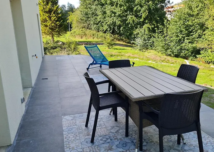 Maison D'hote Au Bord De La Riviere Avec Jacuzzi