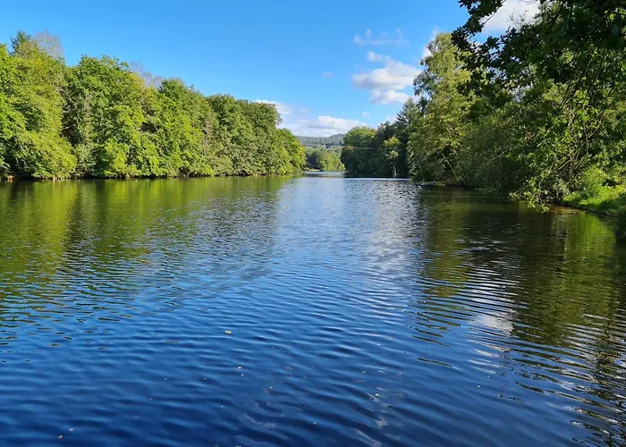 Maison D'hote Au Bord De La Riviere Avec Jacuzzi Semesterbostad